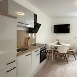 Apartamento Smart - Moderne Bad Camberg